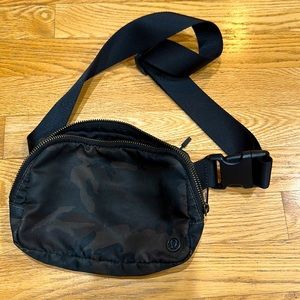 Black lululemon athletica Women's Bag